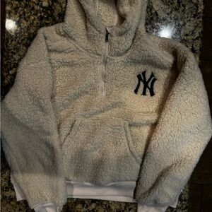Women’s Cream Color Sherpa 1/4 Zip Hoodie with NY Logo Size XXL NWT